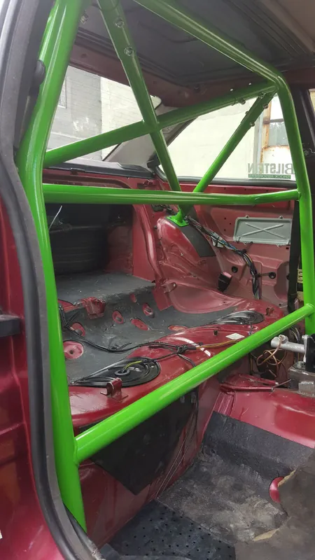 Promocja Rollbar skręcana pół klatka BMW 3 E36 coupe Red